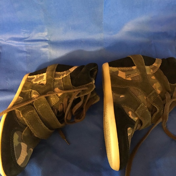 ASN suede wedge tennis shoe sz 39 - Picture 2 of 4